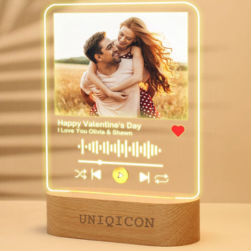 Personalized Spotify QR Code Acrylic Photo Frame - Custom Music Plaque Gift for Boyfriend, Girlfriend, Sister, or Birthday